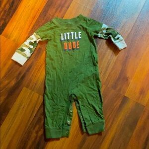 Carter’s baby boy bodysuit